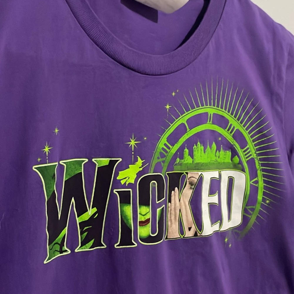 Wicked the musical “Green for Good” tshirt